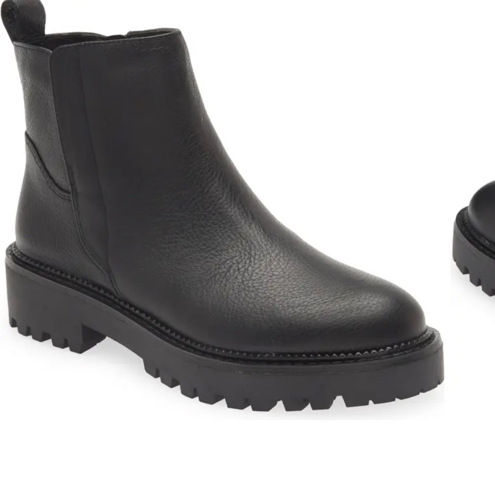 Nordstrom Caslon Miller 2 Water resistant chelsea boot w/ zip
